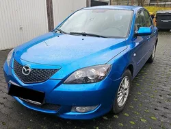 Blau Gebraucht 2005 Mazda 3 Comfort Limousine | 1.900 € (Etwas zu teuer)