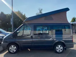 Grau Gebraucht 2010 Ford Transit Nugget Van / Kleinbus | 19.500 €