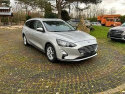Polarsilber metallic Gebraucht 2019 Ford Focus Cool & Connect Kombi | 9.900 € (Guter Preis)