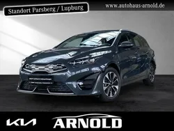 Pentametal met. (metallic) Gebraucht 2024 Kia Ceed Sportswagon Spirit Kombi | 23.749 € (Superpreis)