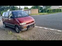Rot Gebraucht 1992 Nissan Serena Van / Kleinbus | 1.666 €