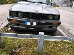 Grau Gebraucht 2025 BMW 316 Limousine | 5.399 €