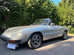 Silber Gebraucht 1975 Alfa Romeo Spider Cabrio | 11.500 €