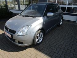 Grau Gebraucht 2005 Suzuki Swift Kleinwagen | 3.790 € (Etwas zu teuer)