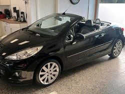 Schwarz Gebraucht 2011 Peugeot 207 CC Cabrio | 7.000 € (Teuer)