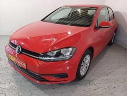 Rot Gebraucht 2017 VW Golf VII Trendline Limousine | 9.980 € (Guter Preis)