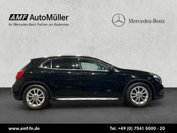 Schwarz Gebraucht 2016 Mercedes GLA180 AMG line SUV | 17.985 € (Fairer Preis)