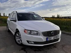 Weiß Gebraucht 2014 Volvo V70 Kinetic Kombi | 7.000 € (Fairer Preis)