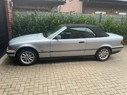 Silber Gebraucht 1997 BMW 318 Cabriolet Cabrio | 3.999 € (Guter Preis)