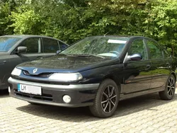 Blau Gebraucht 1998 Renault Laguna Limousine | 1.850 €
