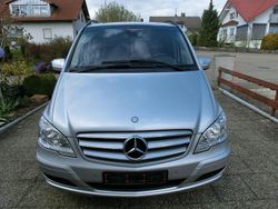 Silber Gebraucht 2011 Mercedes Viano Edition Van / Kleinbus | 16.000 € (Fairer Preis)