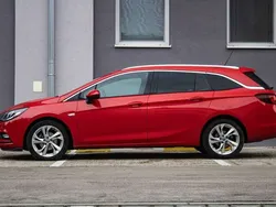 Rot Gebraucht 2016 Opel Astra Active Kombi | 10.000 € (Guter Preis)