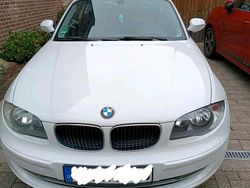 Weiß Gebraucht 2009 BMW 116 Kleinwagen | 3.250 €