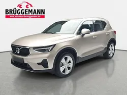 Gold Gebraucht 2024 Volvo XC40 Core SUV | 32.890 € (Fairer Preis)