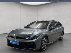 Grau Gebraucht 2024 VW Passat R-line Kombi | 43.890 € (Teuer)