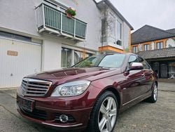 Rot Gebraucht 2008 Mercedes C200 Limousine | 8.900 € (Fairer Preis)