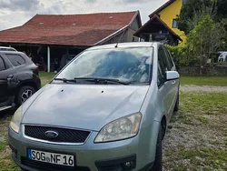 Grau Gebraucht 2005 Ford C-MAX Ghia Van / Kleinbus | 1.990 € (Fairer Preis)