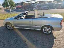 Silber Gebraucht 2001 Opel Astra Cabriolet Cabrio | 3.950 € (Teuer)