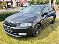 Schwarz Gebraucht 2014 Skoda Octavia Ambition Kombi | 6.200 € (Guter Preis)