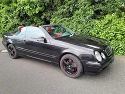 Schwarz Gebraucht 2003 Mercedes CLK200 Avantgarde Cabrio | 2.990 €