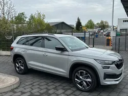 Grau Gebraucht 2021 Skoda Kodiaq SportLine SUV | 39.399 € (Etwas zu teuer)