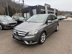 Grau Gebraucht 2013 Mercedes B200 Van / Kleinbus | 16.499 € (Etwas zu teuer)