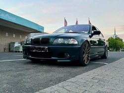 Grün Gebraucht 2001 BMW 323 Limousine | 3.500 €