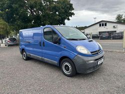 Blau Gebraucht 2005 Opel Vivaro Van | 5.999 € (Etwas zu teuer)