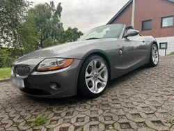 Grau Gebraucht 2004 BMW Z4 Cabrio | 15.500 € (Teuer)
