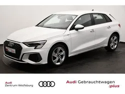 Ibisweiß Gebraucht 2021 Audi A3 Sportback e-tron Design Limousine | 25.990 € (Etwas zu teuer)