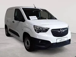 Jade weiß Gebraucht 2020 Opel Combo Selection Van / Kleinbus | 11.990 € (Superpreis)