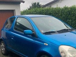 Blau Gebraucht 2003 Toyota Yaris Kleinwagen | 3.600 €