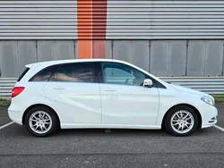 Weiß Gebraucht 2012 Mercedes B200 Sport Van / Kleinbus | 8.990 € (Fairer Preis)