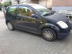 Schwarz Gebraucht 2006 Citroën C2 Kleinwagen | 320 €