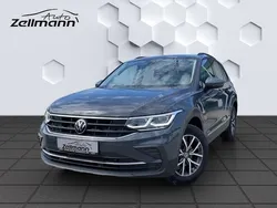 Grau Gebraucht 2023 VW Tiguan Life SUV | 29.833 € (Guter Preis)