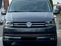 Grau Gebraucht 2015 VW T6 Highline Van | 33.499 € (Guter Preis)