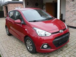 Rot Gebraucht 2015 Hyundai i10 Edition Kleinwagen | 5.666 € (Guter Preis)