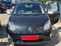 Schwarz Gebraucht 2010 Renault Twingo GT Kleinwagen | 2.999 €