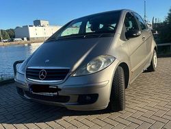 Beige Gebraucht 2007 Mercedes A180 Kleinwagen | 3.399 € (Etwas zu teuer)
