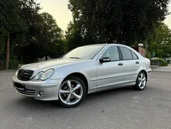Silber Gebraucht 2006 Mercedes C200 Limousine | 3.200 € (Fairer Preis)