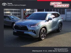 Moondustblau metallic Gebraucht 2020 Toyota Highlander Basis SUV | 53.990 € (Teuer)
