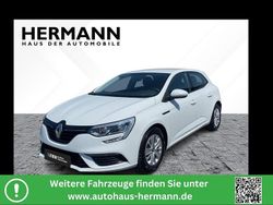 Arktisweiß (weiß) Gebraucht 2019 Renault Mégane IV Life Limousine | 7.682 € (Teuer)