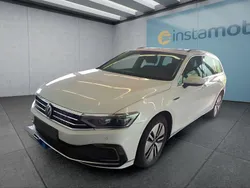 Weiß Gebraucht 2022 VW Passat GTE Kombi | 30.049 € (Etwas zu teuer)