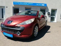 Rot Gebraucht 2008 Peugeot 207 CC Sport Cabrio | 4.790 € (Fairer Preis)