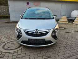 Silber Gebraucht 2012 Opel Zafira Tourer Edition Van / Kleinbus | 6.999 € (Guter Preis)