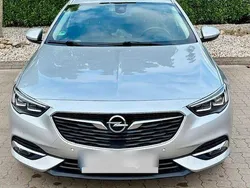 Silber Gebraucht 2018 Opel Insignia Business Kombi | 14.000 € (Fairer Preis)