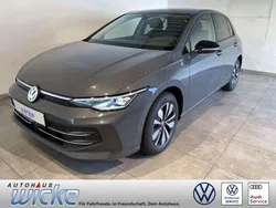 Grau Neu 2025 VW Golf VIII Goal Limousine | 37.290 € (Teuer)