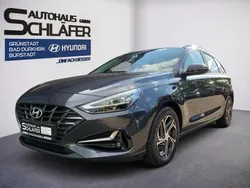 Dark knight / mic Gebraucht 2021 Hyundai i30 Intro Edition Kombi | 18.990 € (Fairer Preis)
