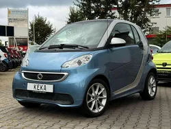 Active blue & cool silver Gebraucht 2014 Smart ForTwo Coupé Passion Coupé | 6.490 € (Fairer Preis)