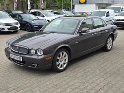 Grau Gebraucht 2009 Jaguar XJ6 Executive Limousine | 14.890 € (Guter Preis)
